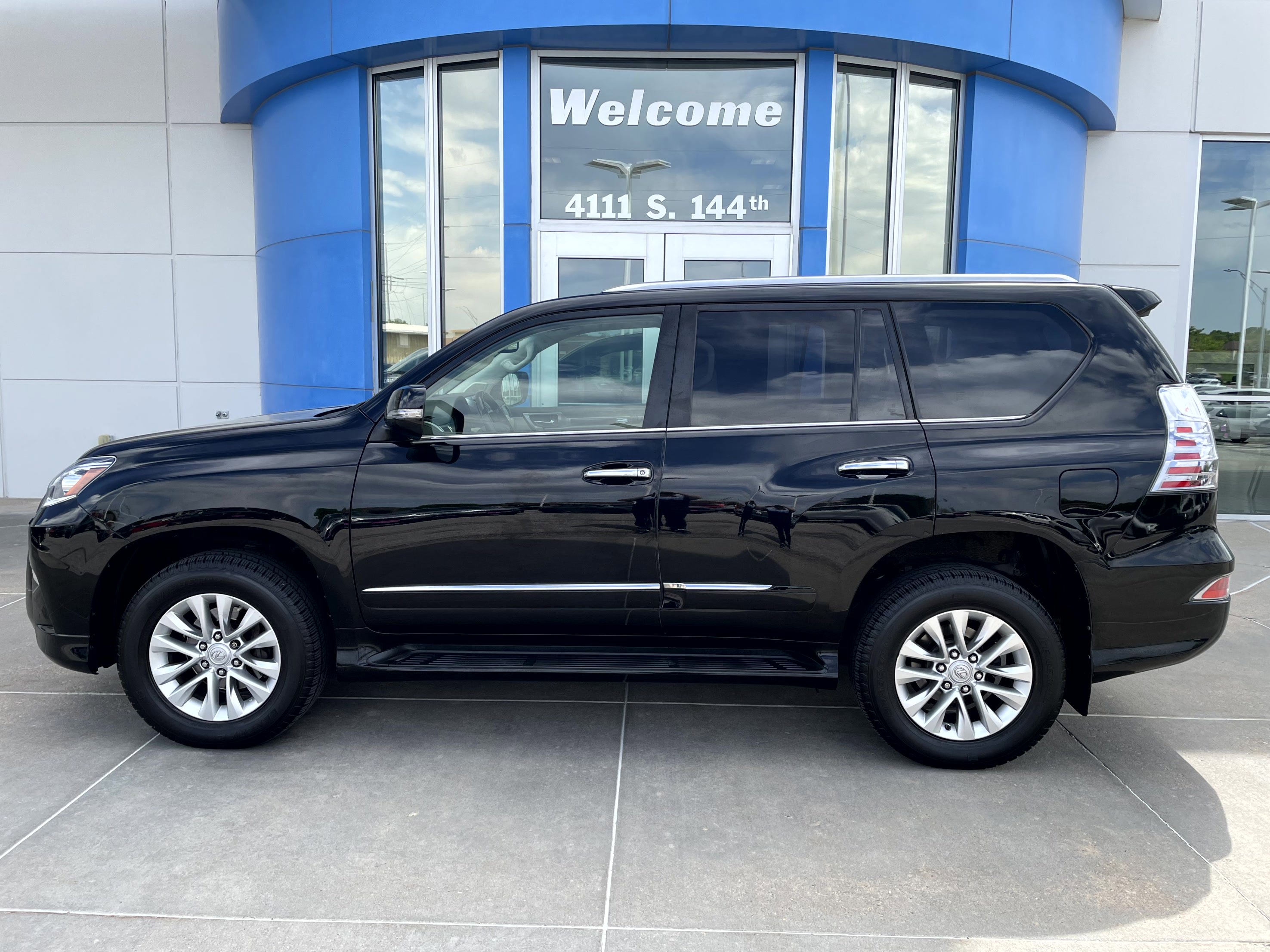 Used 2019 Lexus GX 460 Premium w/ Premium Package AWD/4WD image 1