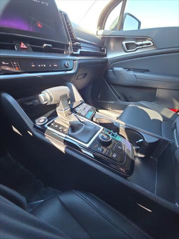 Used 2025 Kia Sportage EX image 18