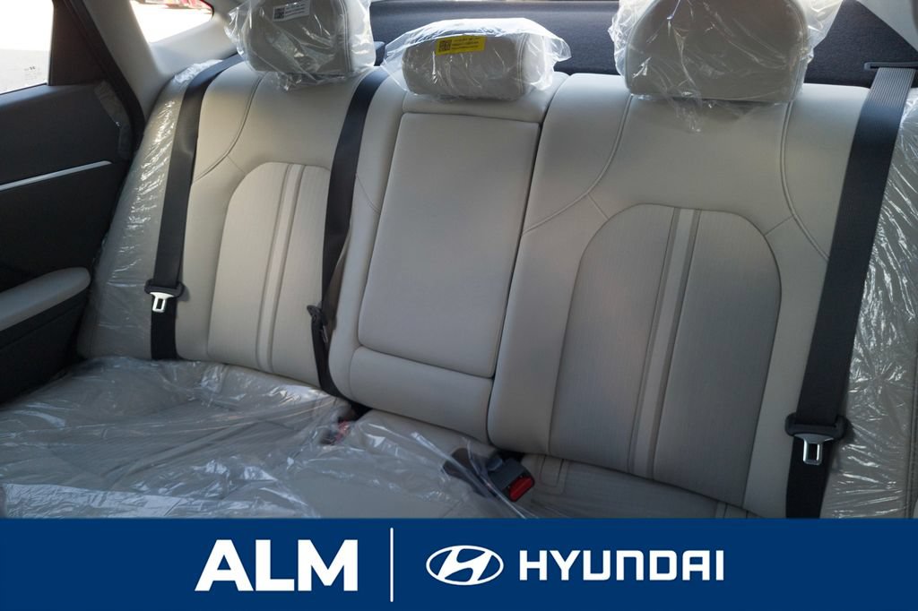 New 2025 Hyundai Sonata SEL FWD image 15