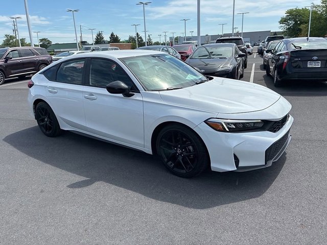 Used 2025 Honda Civic Sport image 3