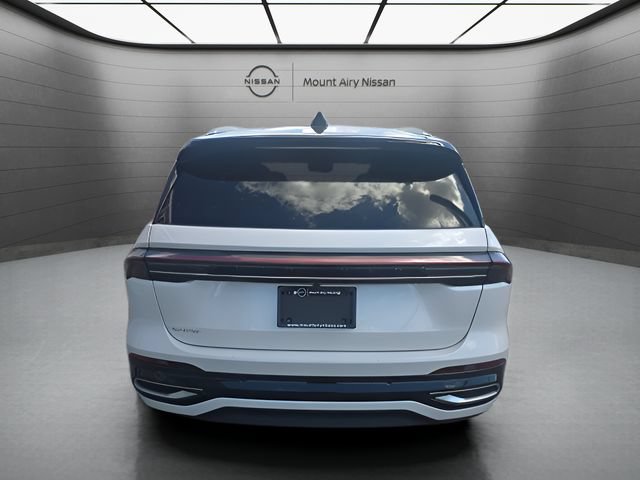 Used 2024 Lincoln Nautilus Reserve AWD/4WD image 5