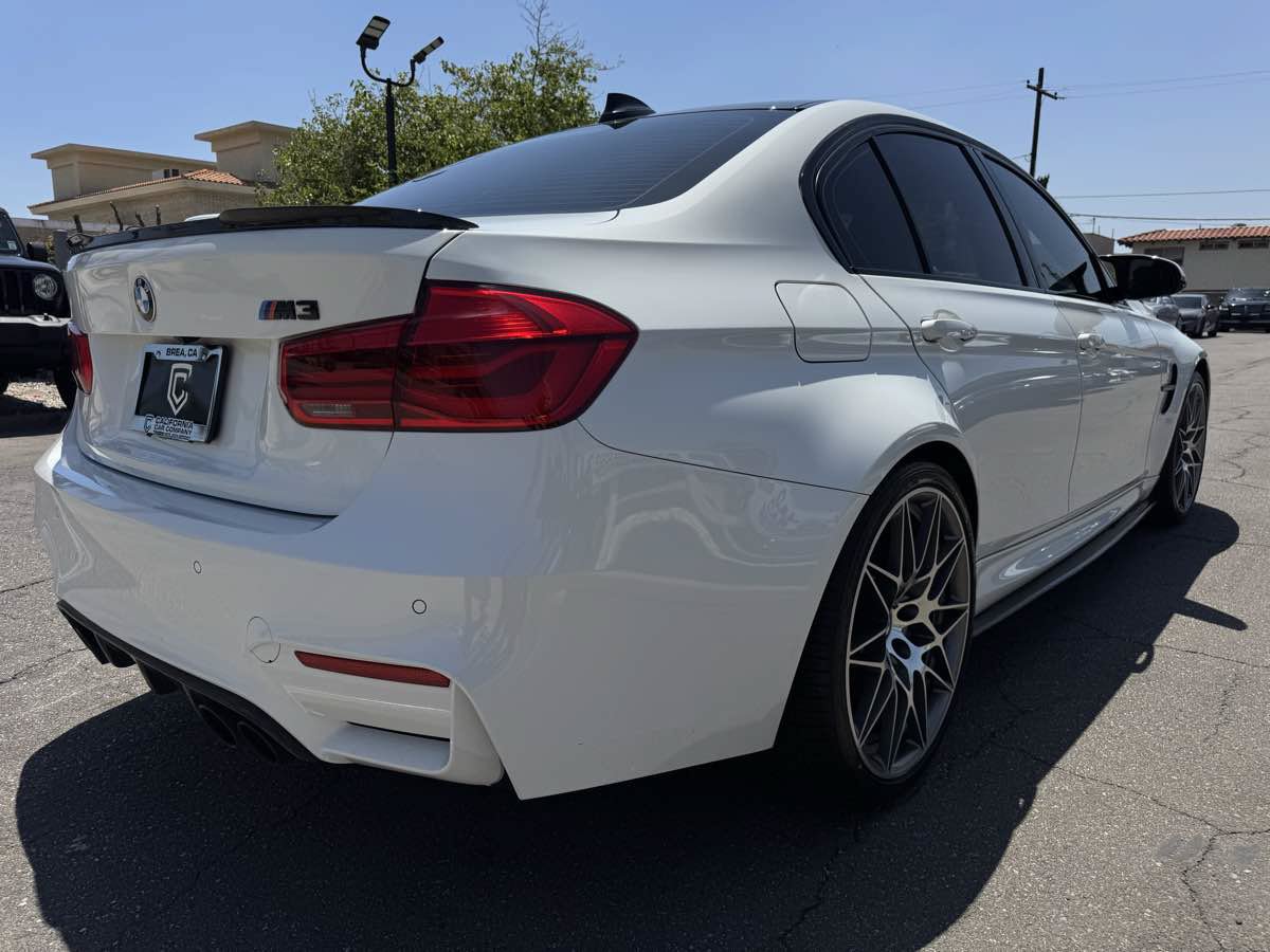 Used 2018 BMW M3 RWD image 7