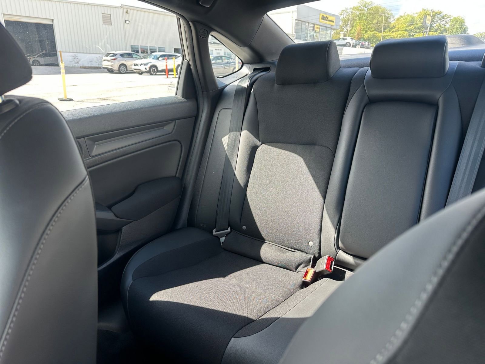 Used 2025 Honda Civic Sport image 36