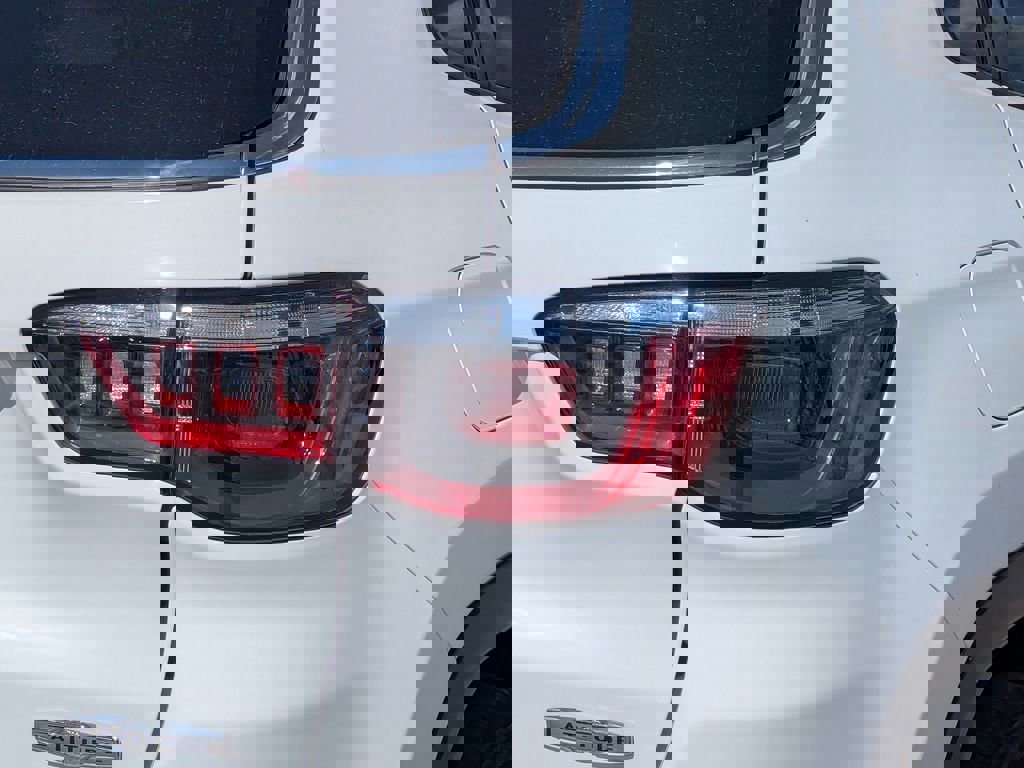 Used 2023 Jeep Compass Latitude image 7