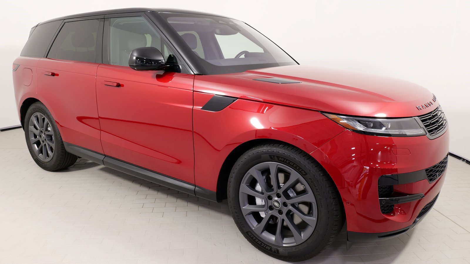 Used 2023 Land Rover Range Rover Sport SE AWD/4WD image 8