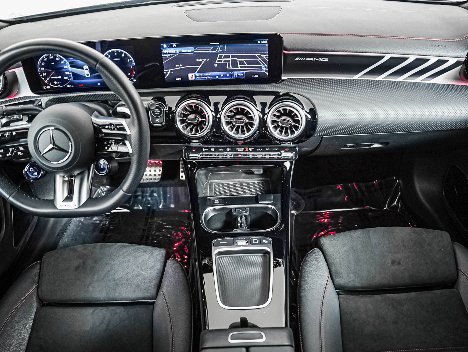 Certified 2025 Mercedes-Benz CLA 45 AMG 4MATIC image 9