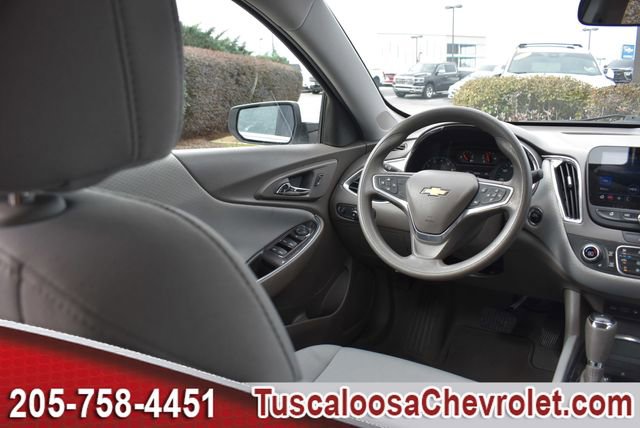 Used 2019 Chevrolet Malibu LT image 24