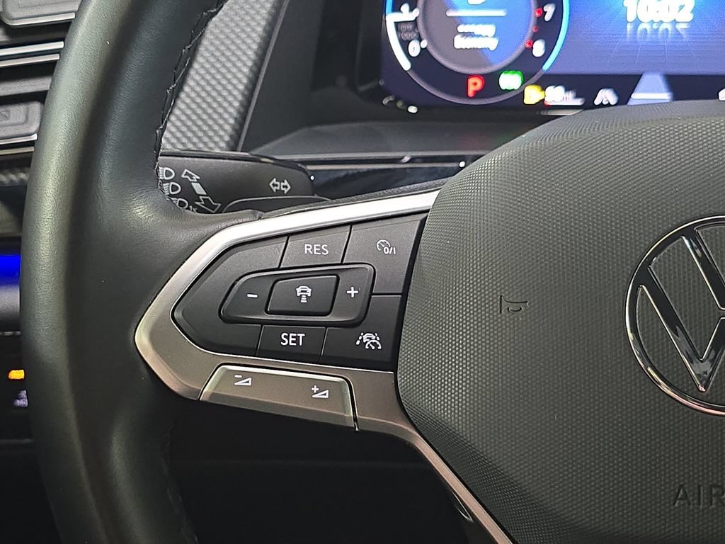 Used 2024 Volkswagen Atlas Cross Sport SEL R-Line AWD/4WD image 20