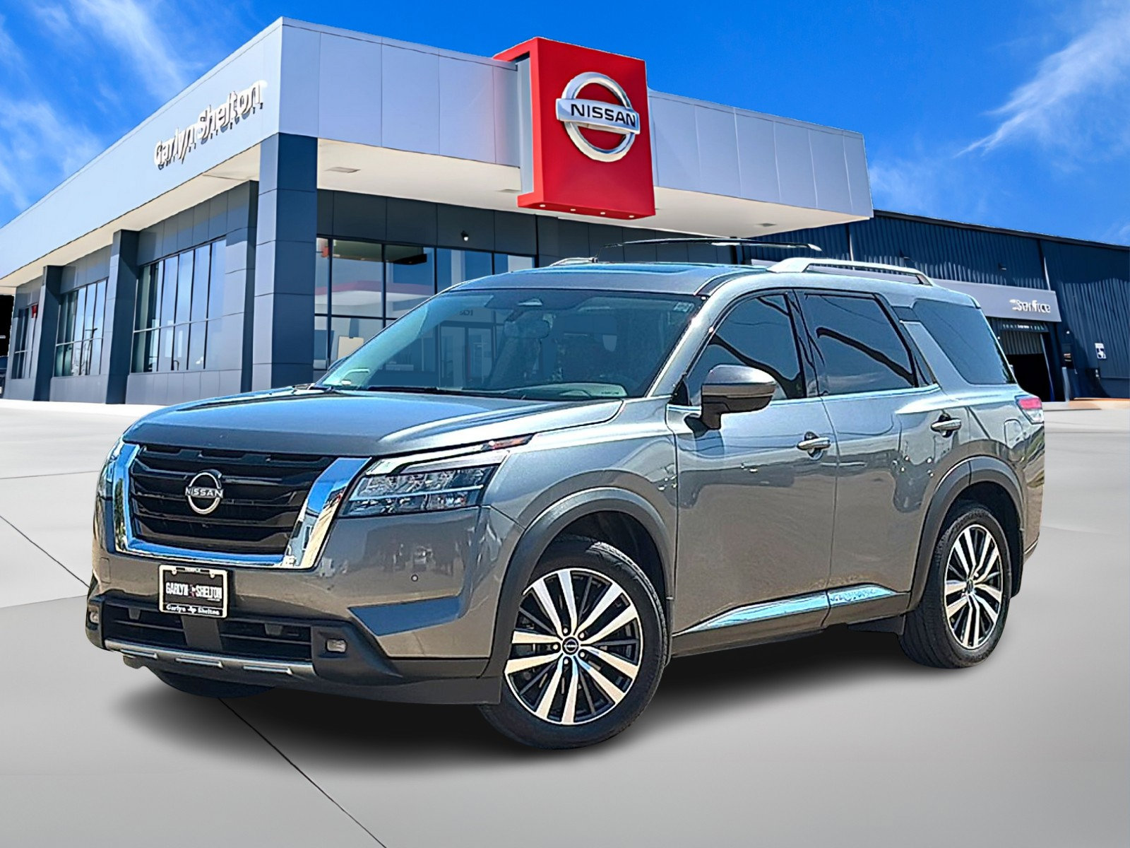 Used 2022 Nissan Pathfinder Platinum w/ Cargo Package