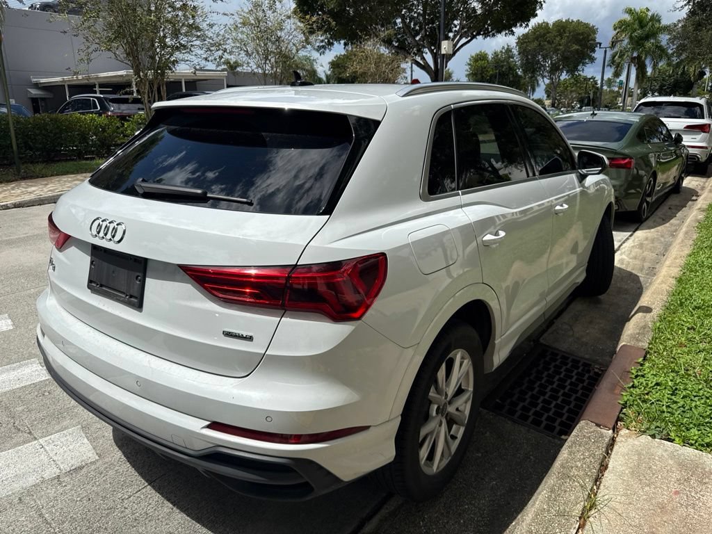 Used 2024 Audi Q3 2.0T Premium w/ Convenience Package AWD/4WD image 8
