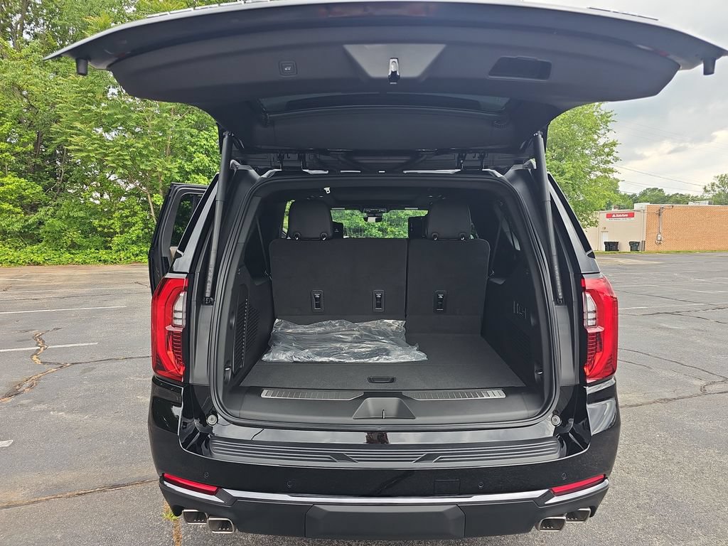 New 2026 GMC Yukon XL Denali Ultimate AWD/4WD image 23