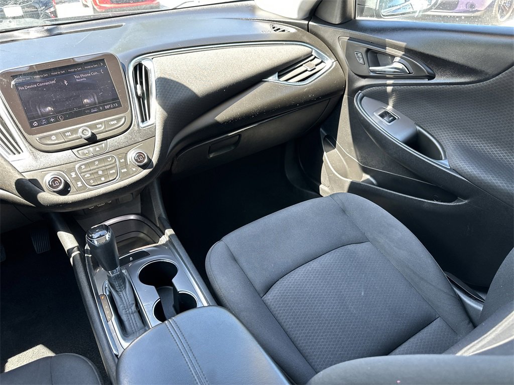 Used 2020 Chevrolet Malibu LT image 13