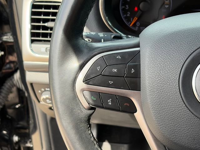 Used 2021 Jeep Grand Cherokee Laredo w/ Security & Convenience Group RWD image 23