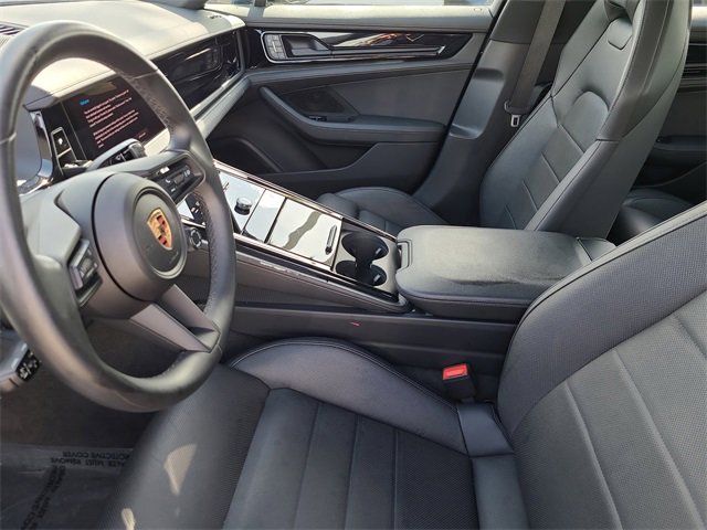 Used 2025 Porsche Panamera 4 w/ Premium Package image 19