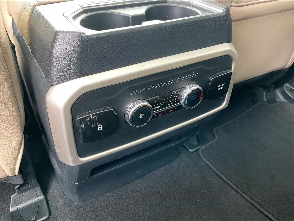 Used 2024 Ford Expedition Limited image 28