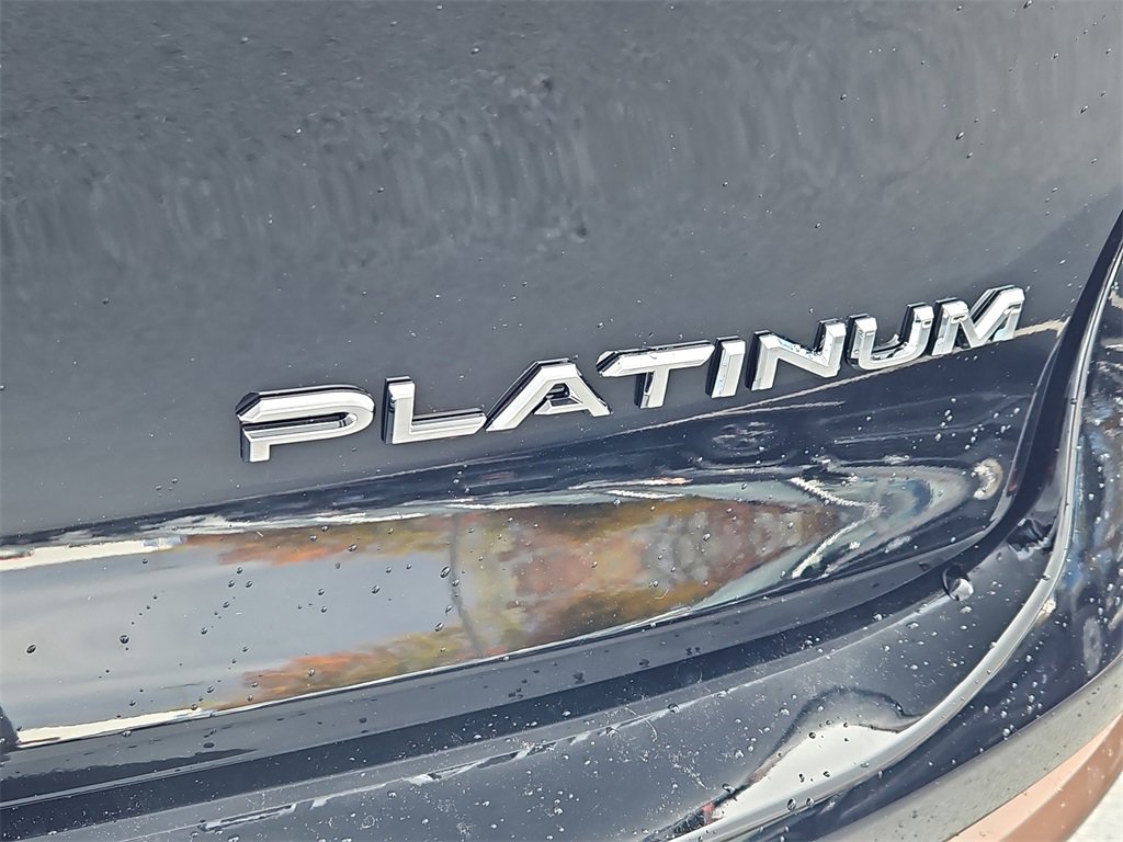 New 2026 Toyota Crown Platinum image 4