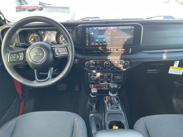 Used 2024 Jeep Wrangler Unlimited Rubicon w/ Dual Top Group image 3