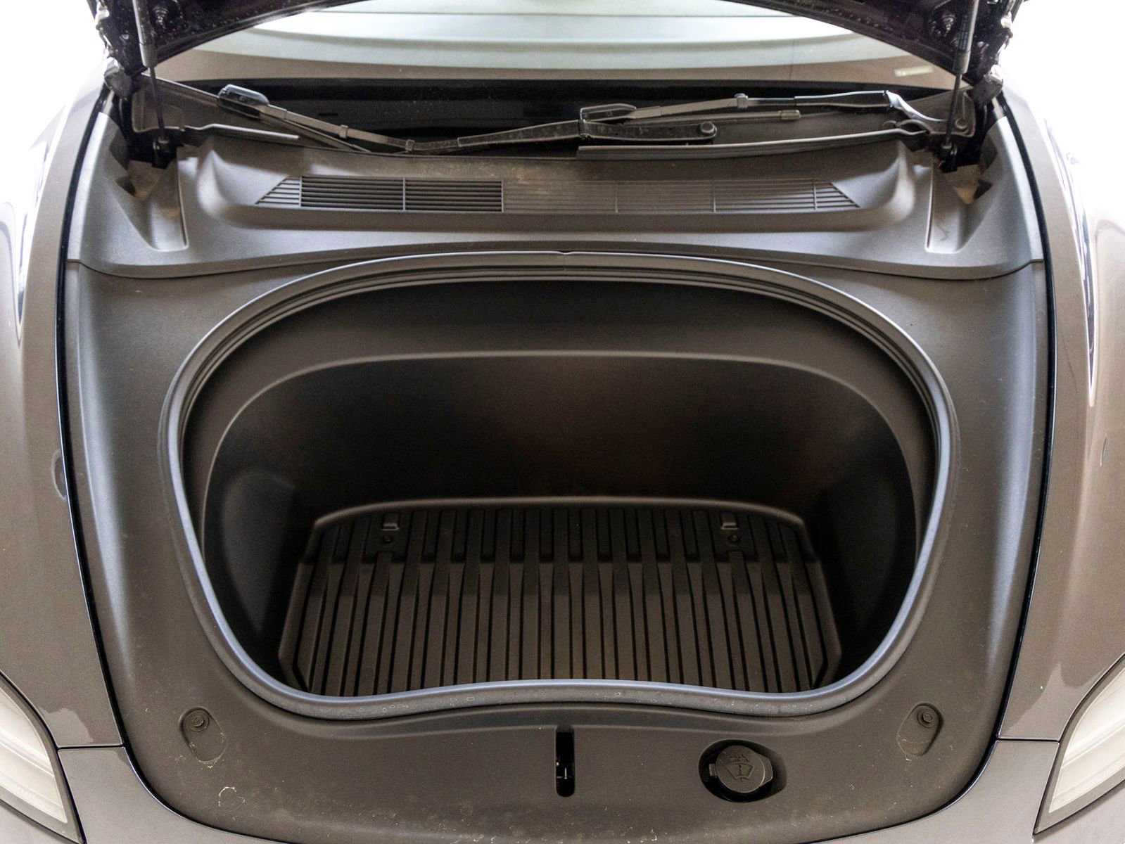 Used 2025 Tesla Model 3 Long Range image 30