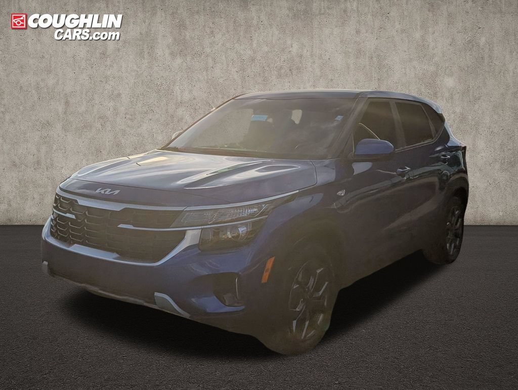 Used 2024 Kia Seltos LX AWD/4WD image 3