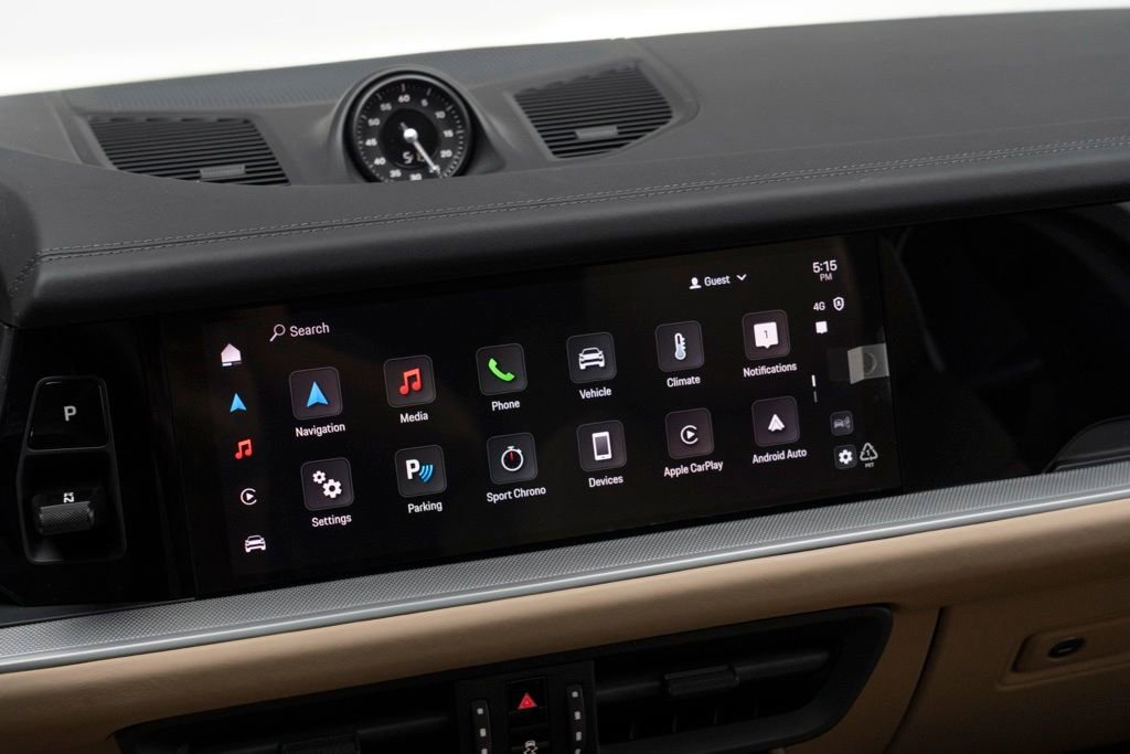 Used 2024 Porsche Cayenne Coupe image 29