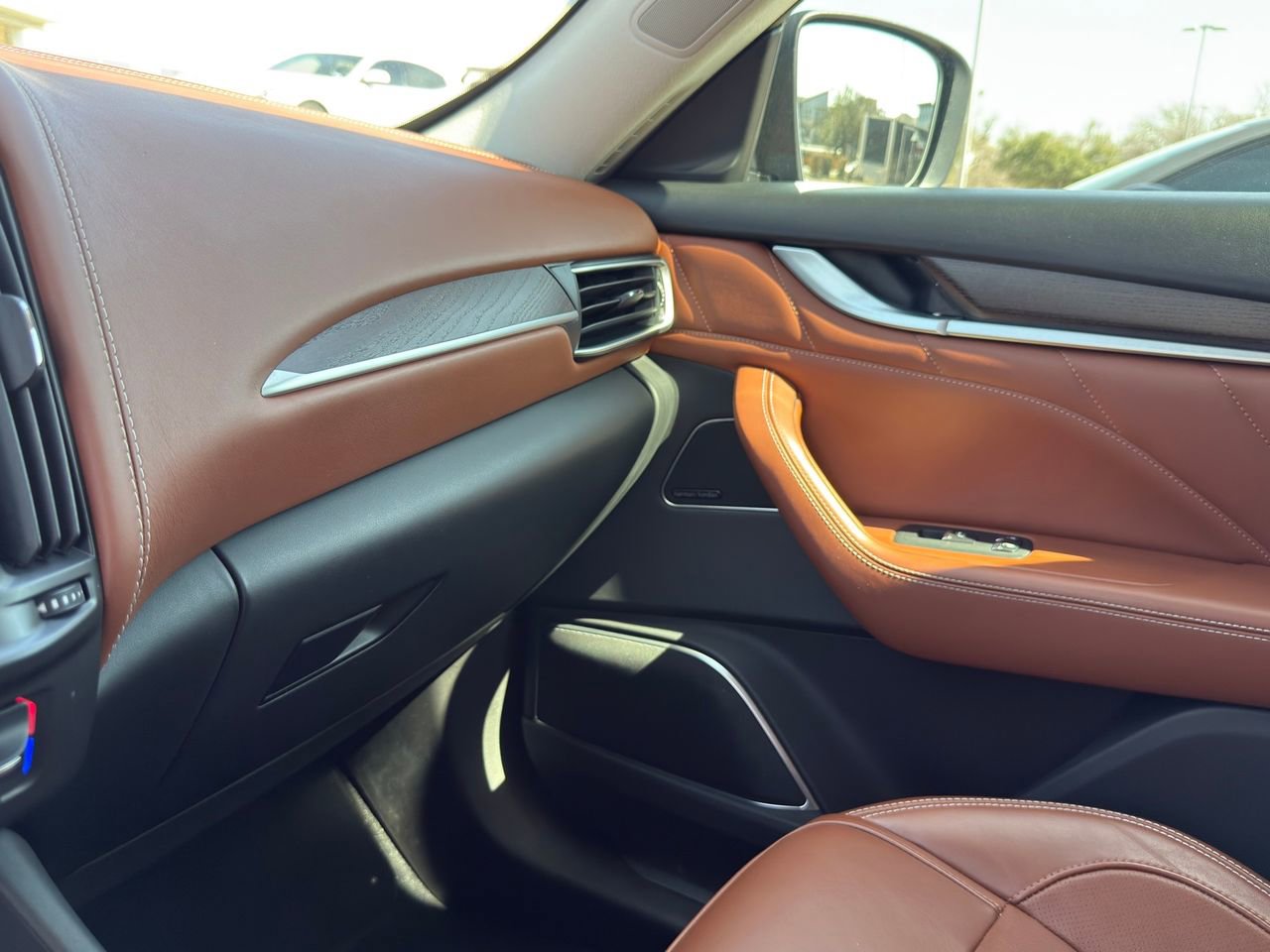 Certified 2022 Maserati Levante Modena S image 29