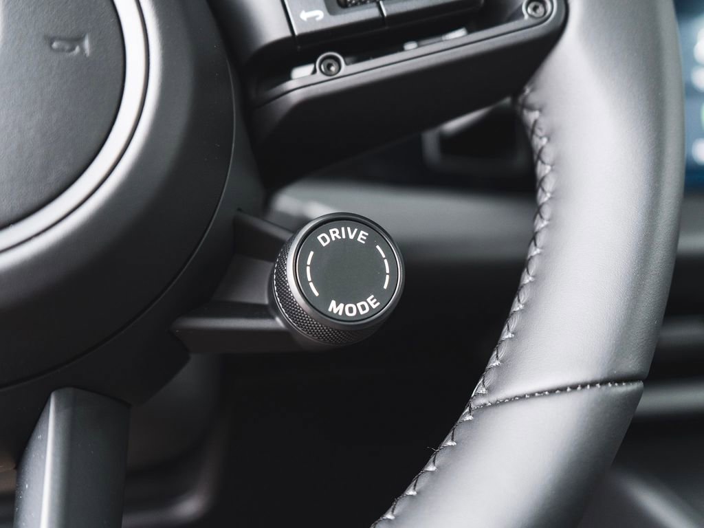 New 2025 Porsche Macan Turbo Electric image 22