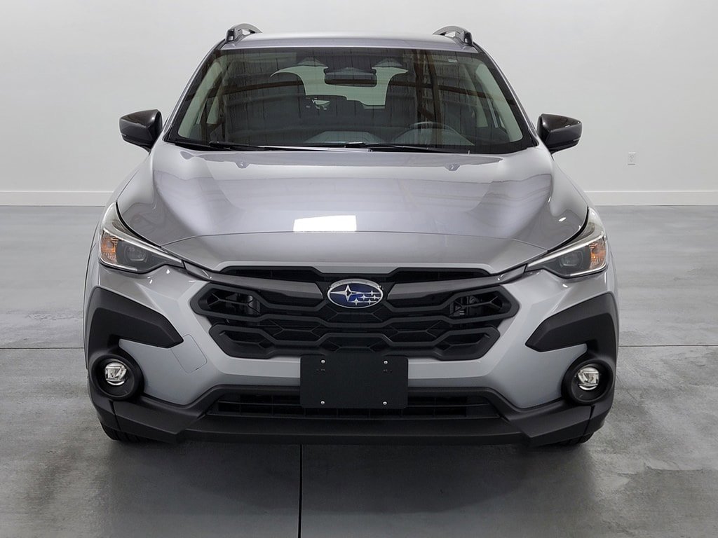 Used 2024 Subaru Crosstrek 2.0i Premium image 3
