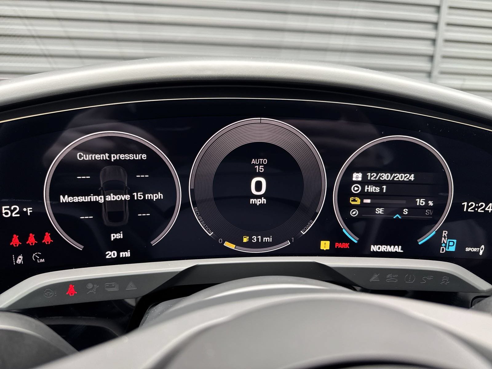New 2025 Porsche Taycan w/ Premium Package RWD image 39