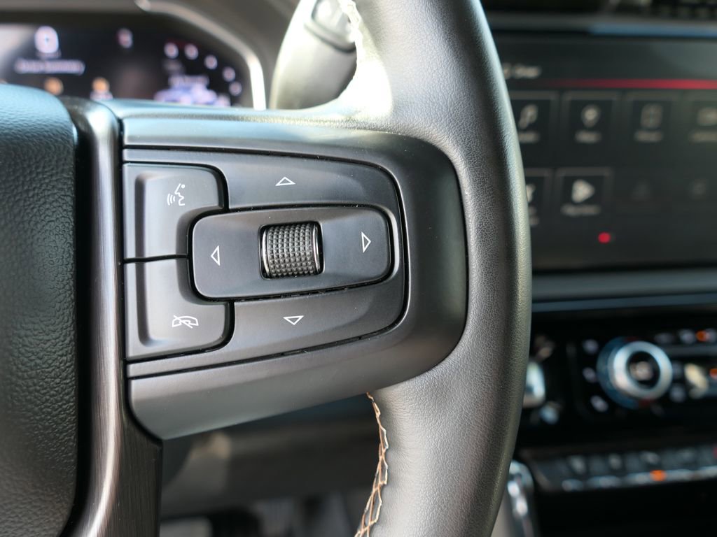 Used 2024 GMC Sierra 2500 AT4 w/ AT4 Preferred Package image 15