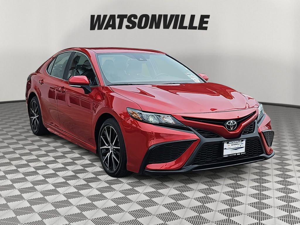 Used 2024 Toyota Camry SE