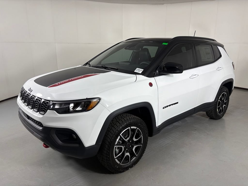 New 2026 Jeep Compass Trailhawk w/ Sun, Sound & Navigation Group AWD/4WD image 4
