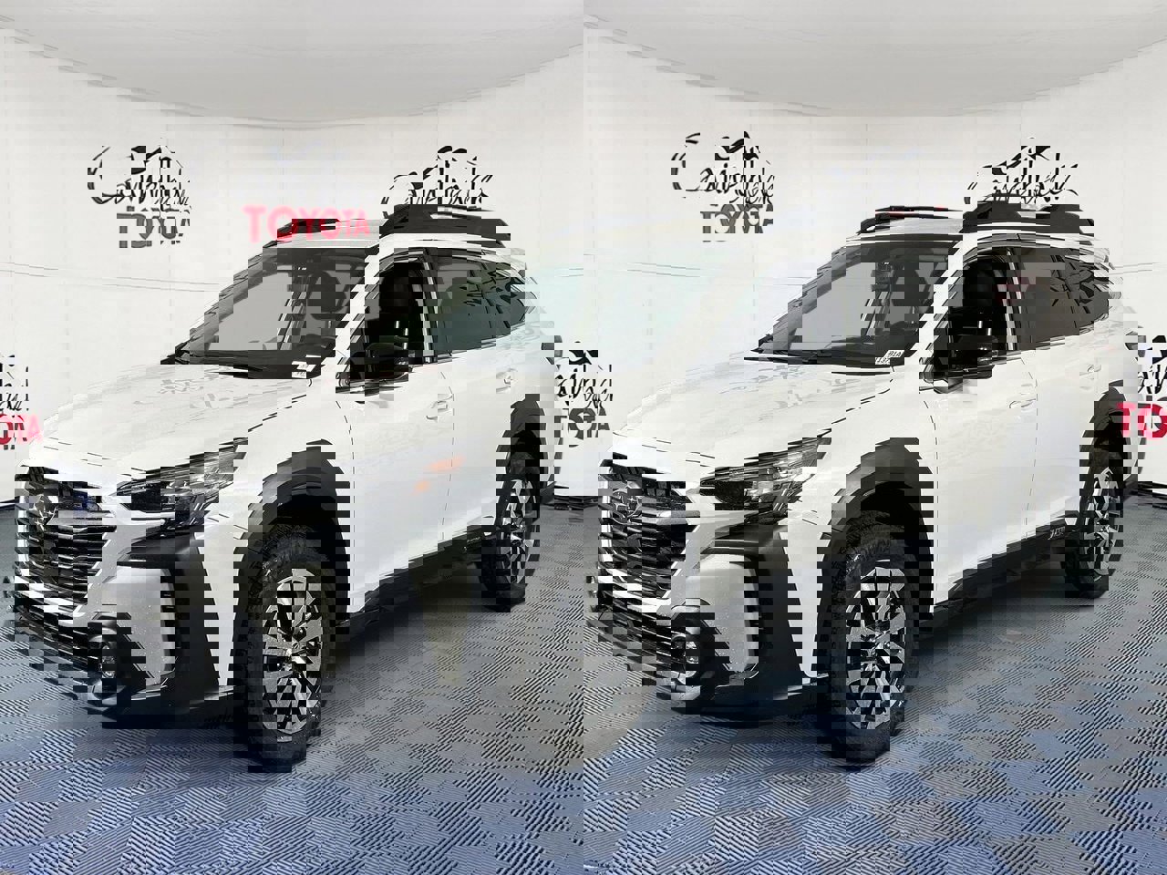 Used 2025 Subaru Outback Premium image 2