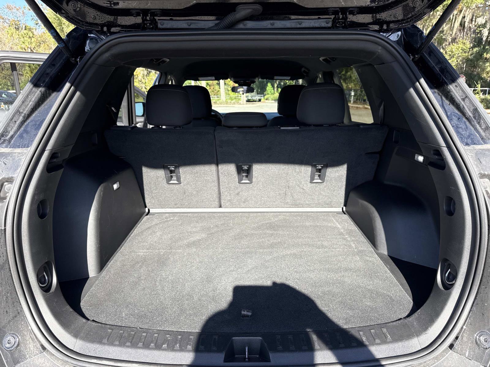 Used 2025 Chevrolet Equinox LT image 30