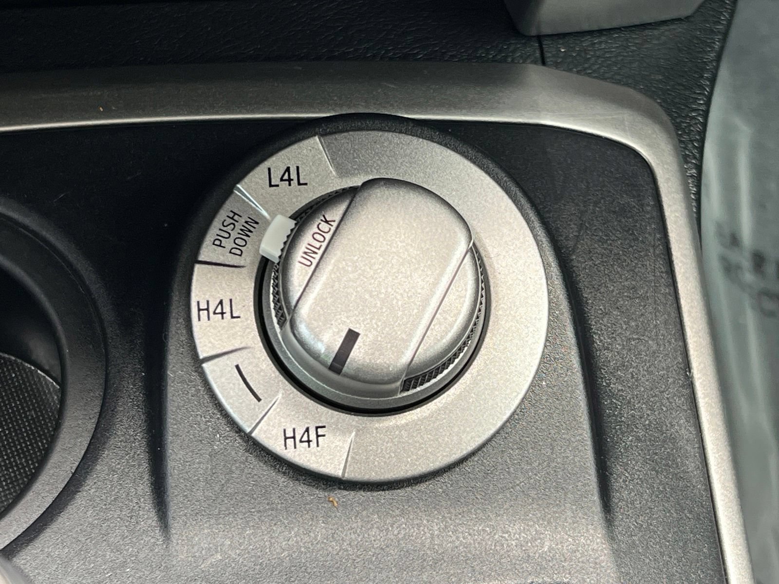 Used 2011 Toyota 4Runner Limited AWD/4WD image 25