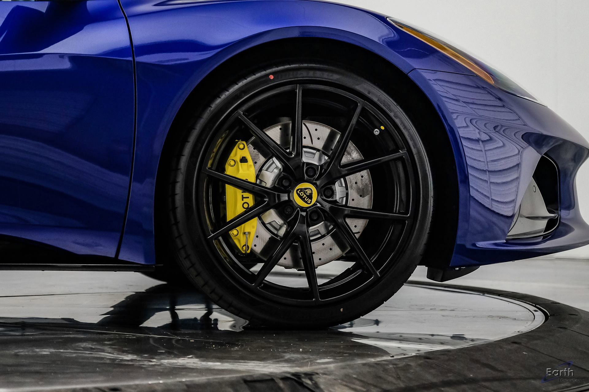 Used 2026 Lotus Emira SE RWD image 98
