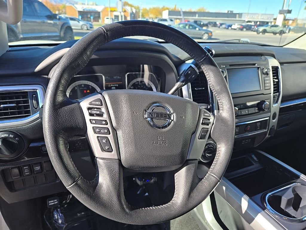 Used 2019 Nissan Titan SV w/ SV Convenience Package image 13