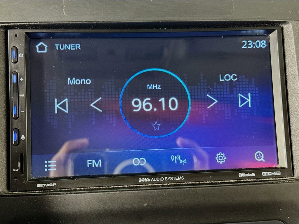 Used 2016 Nissan Frontier SV image 24