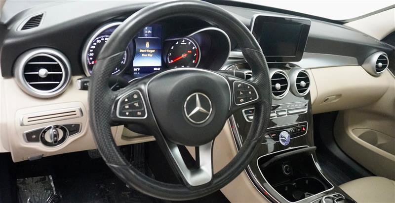 Used 2016 Mercedes-Benz C 300 4MATIC Sedan image 11