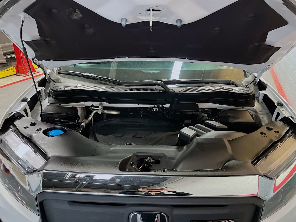 Used 2025 Honda Passport EX-L image 30