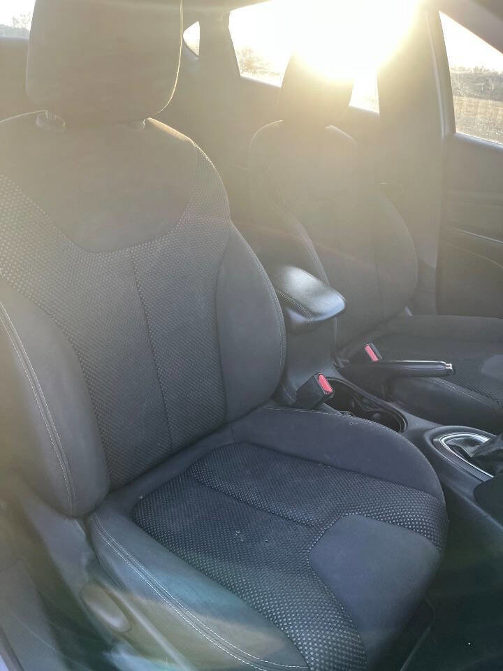 Used 2015 Dodge Dart SXT image 11