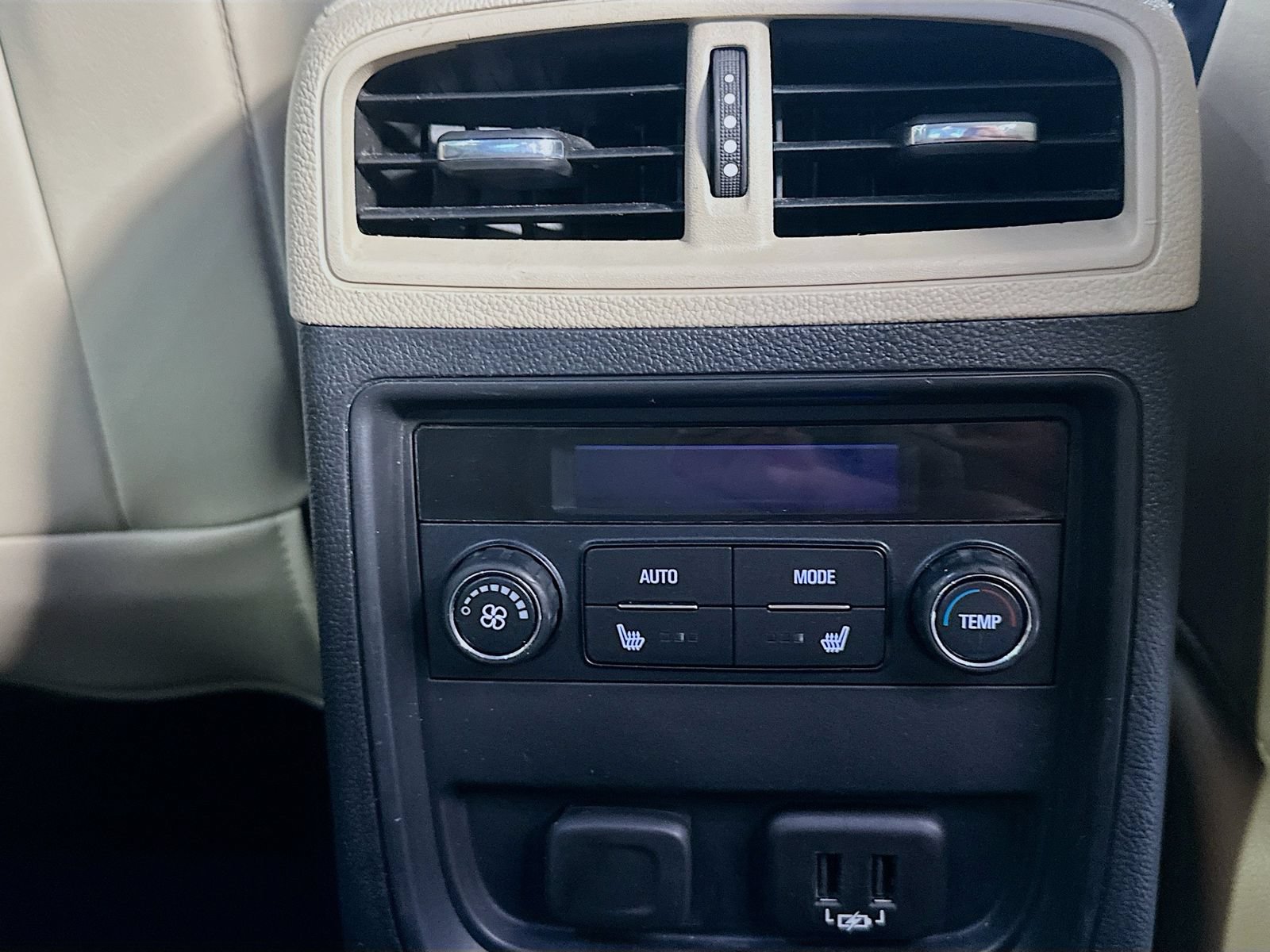 Used 2020 Buick Envision Essence FWD image 25