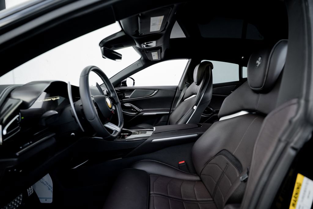 Used 2023 Ferrari Purosangue image 3