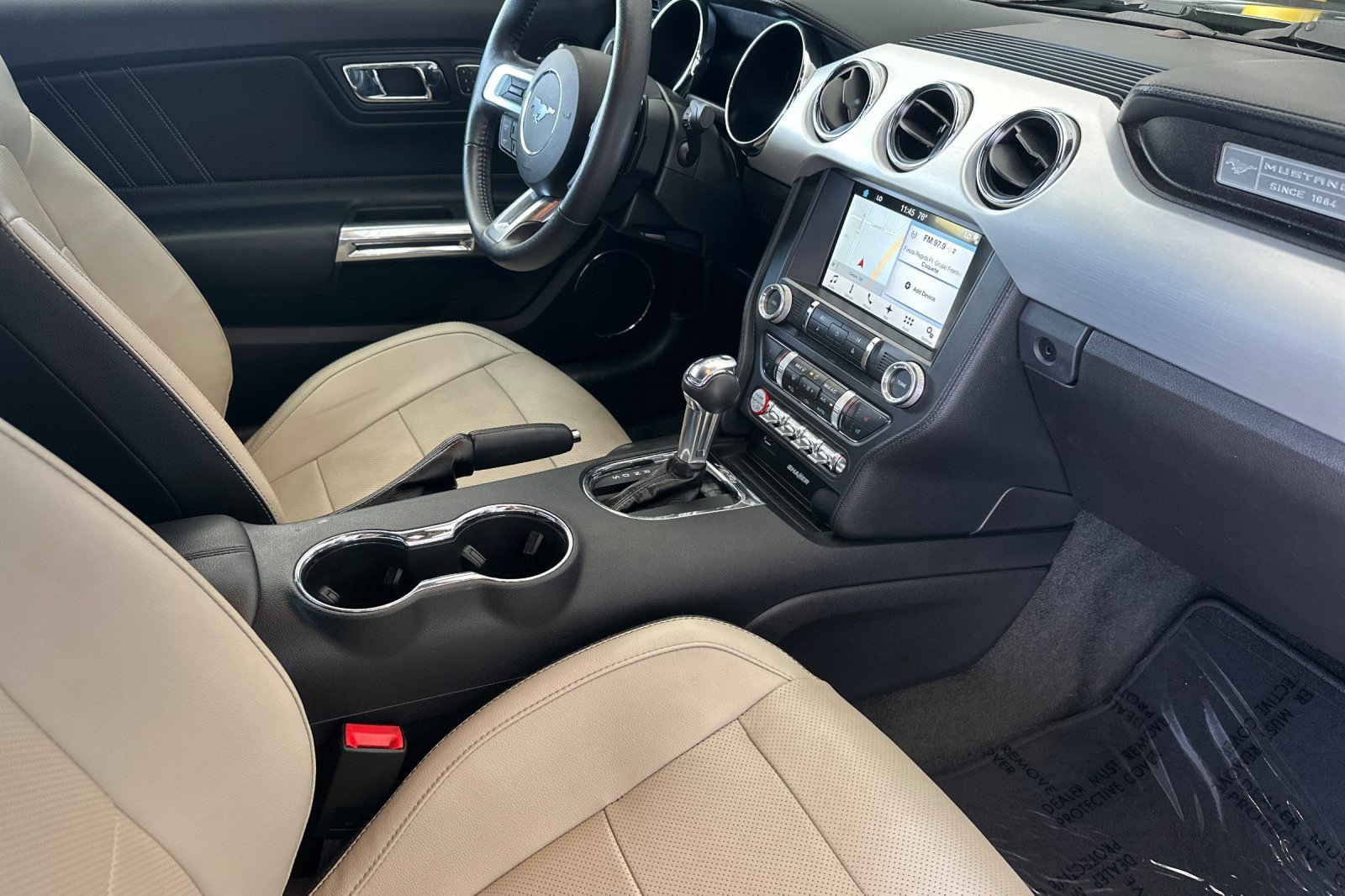 Used 2017 Ford Mustang GT Premium w/ Equipment Group 401A RWD image 15