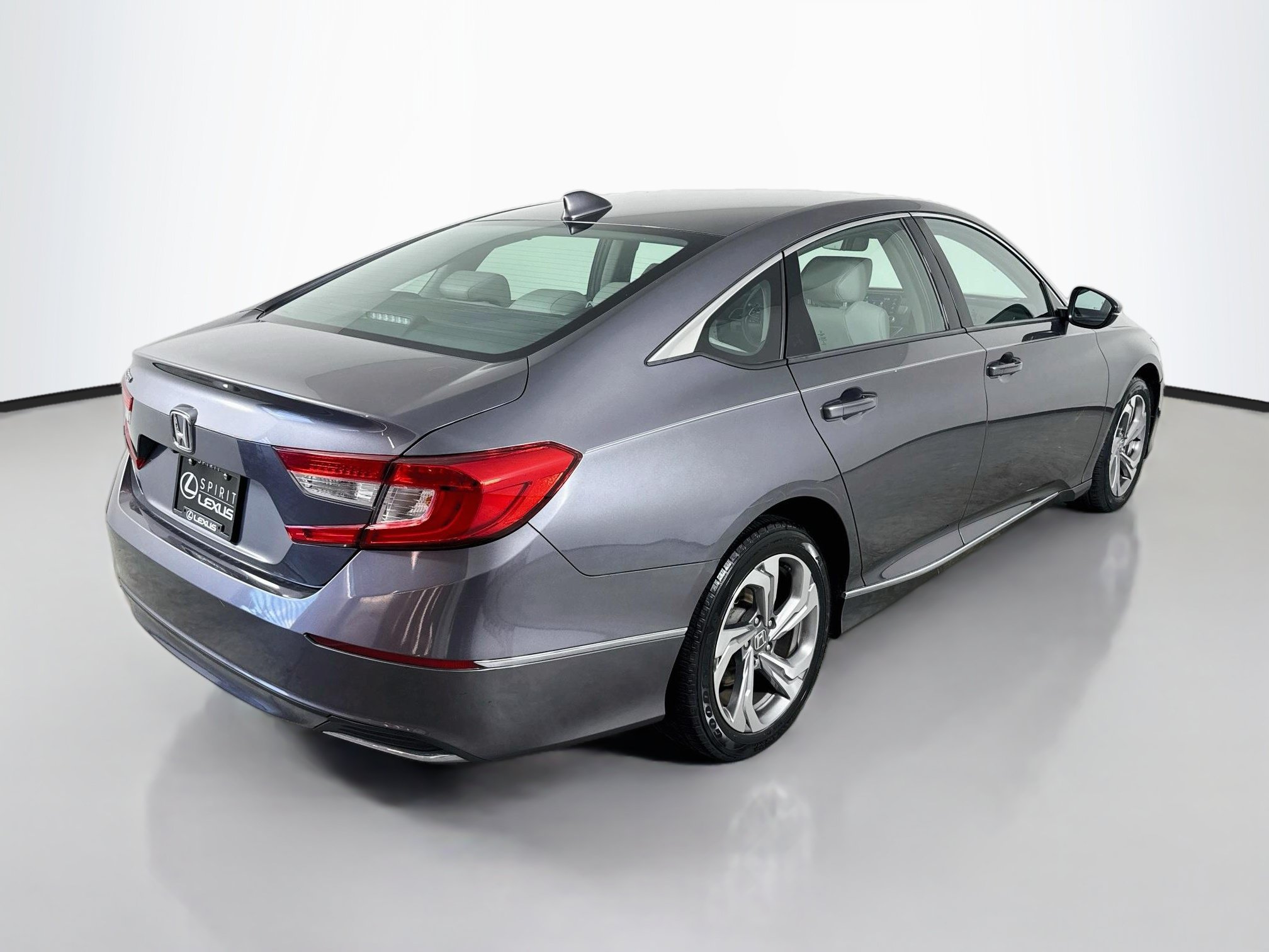 Used 2018 Honda Accord EX-L image 7