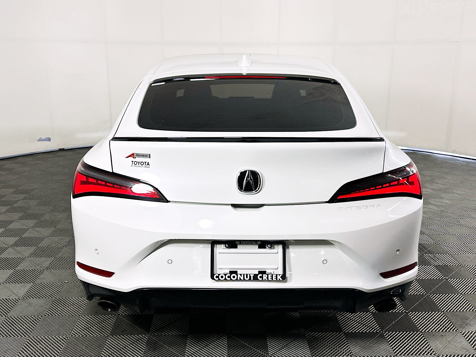Used 2024 Acura Integra A-Spec w/ Technology Package FWD image 4