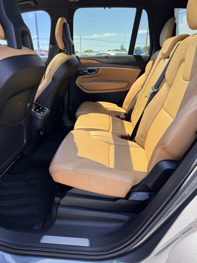 Used 2017 Volvo XC90 T6 Inscription w/ Vision Package AWD/4WD image 11