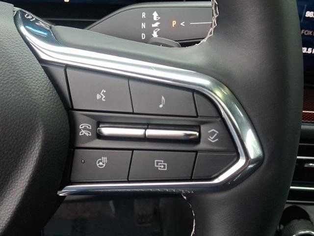 Used 2025 Chevrolet Traverse Z71 w/ Driver Confidence Package image 26