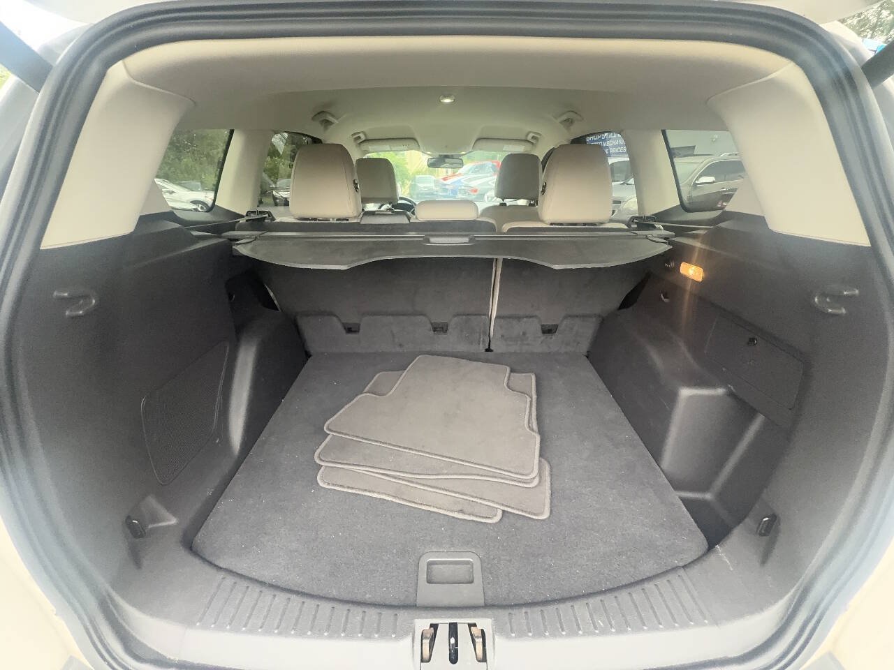 Used 2017 Ford Escape Titanium AWD/4WD image 19
