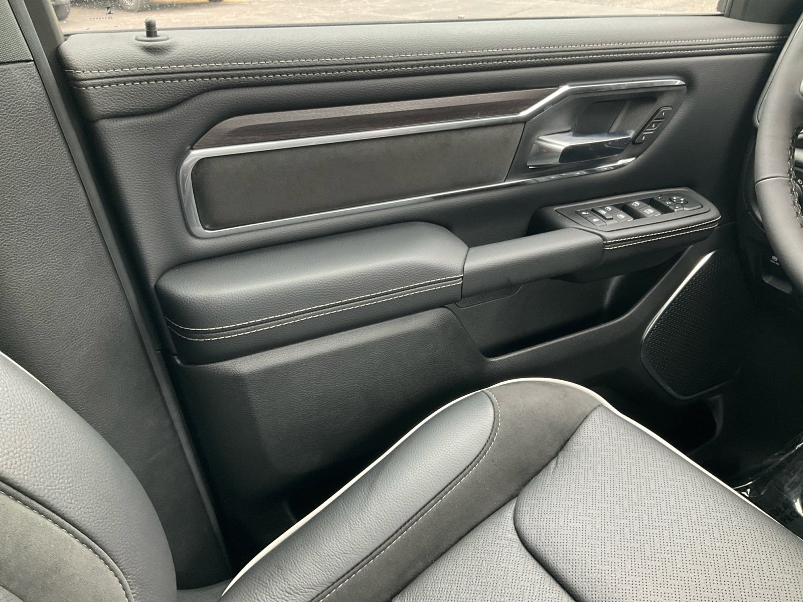 New 2026 RAM 1500 Laramie image 17