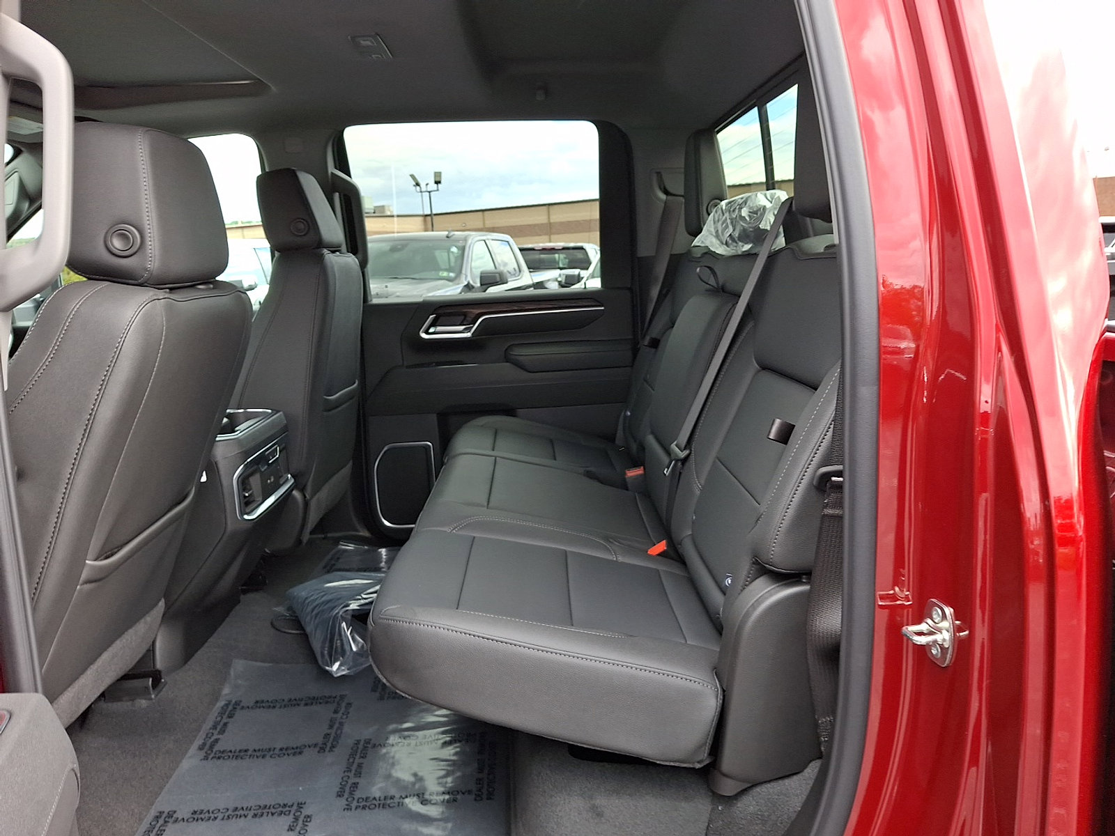 New 2026 GMC Sierra 2500 SLT w/ SLT Premium Package image 11